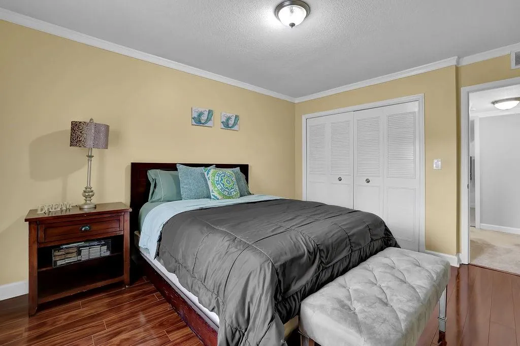 6851 Roswell Road Unit Q20, Sandy Springs, Georgia 30328, 3 Bedrooms Bedrooms, ,2 BathroomsBathrooms,Residential,Sold,6851 Roswell Road Unit Q20,7493097