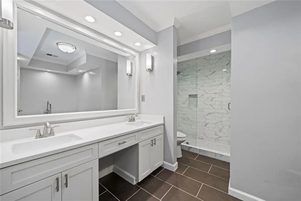 6 Alston Place Ne Place Ne, Atlanta, Georgia 30324, 3 Bedrooms Bedrooms, ,3 BathroomsBathrooms,Residential,For Sale,6 Alston Place Ne Place Ne,7606803