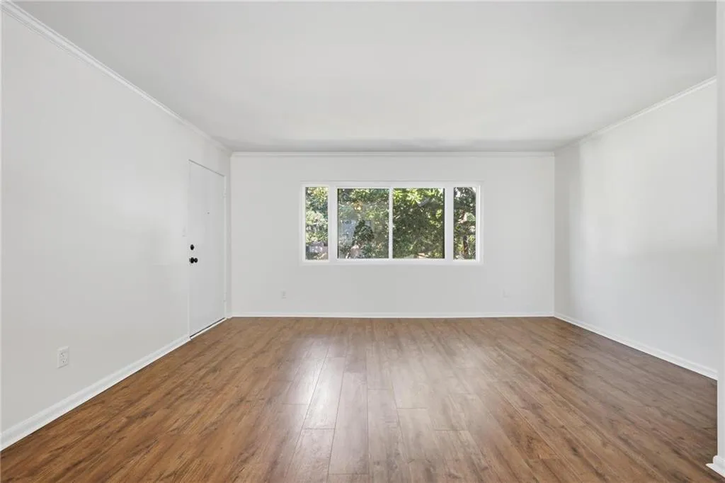 104 Ardmore Place Nw Unit 3, Atlanta, Georgia 30309, 2 Bedrooms Bedrooms, ,1 BathroomBathrooms,Residential,For Sale,104 Ardmore Place Nw Unit 3,7666646