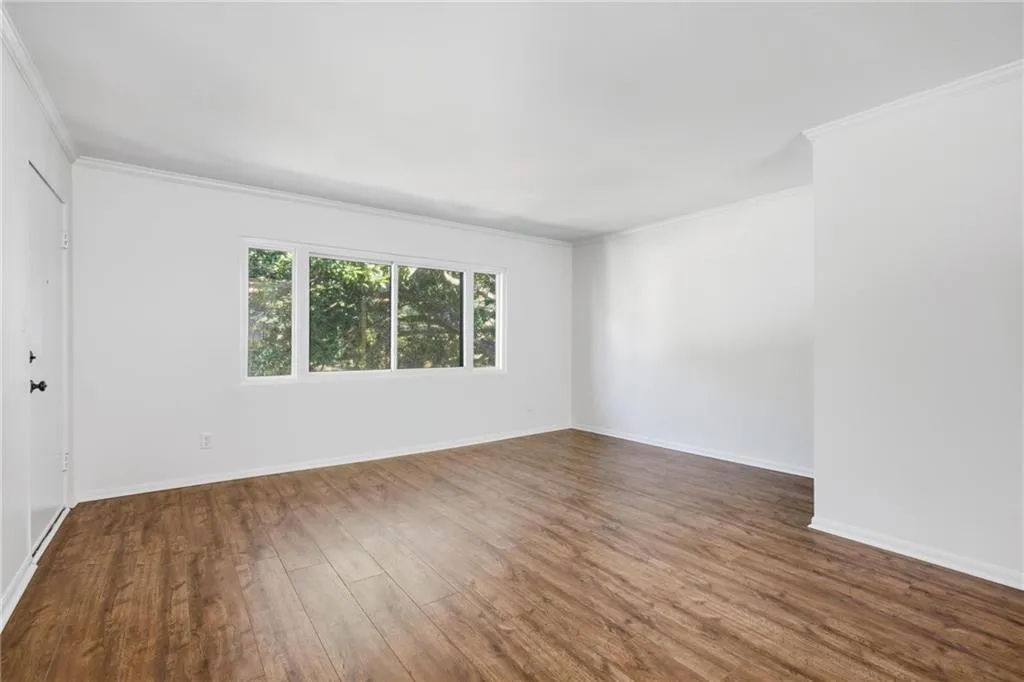 104 Ardmore Place Nw Unit 3, Atlanta, Georgia 30309, 2 Bedrooms Bedrooms, ,1 BathroomBathrooms,Residential,For Sale,104 Ardmore Place Nw Unit 3,7666646