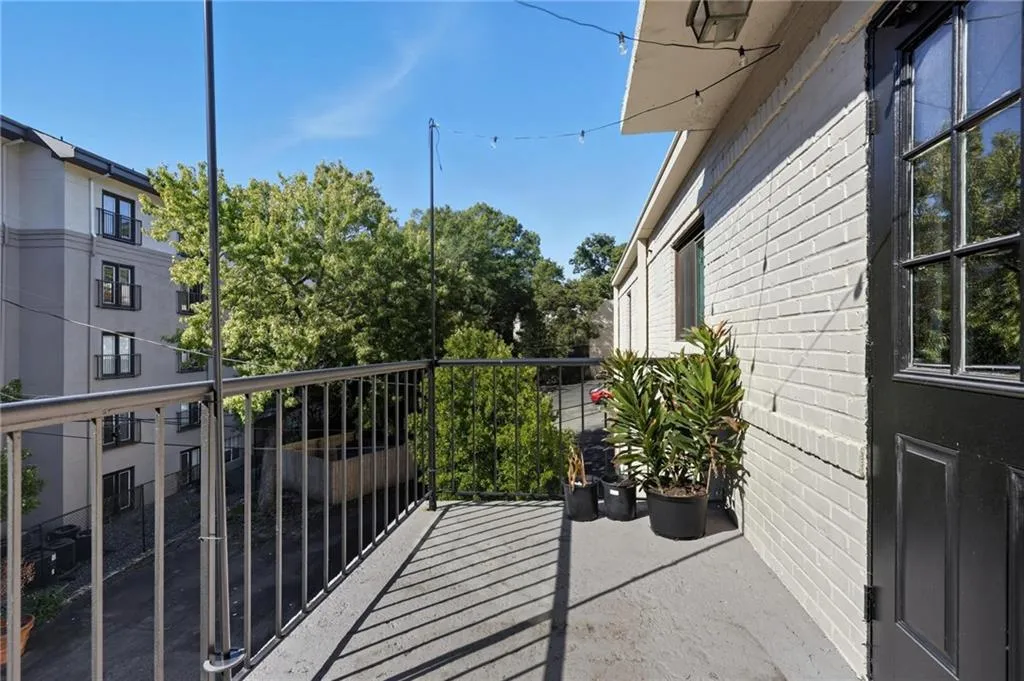 104 Ardmore Place Nw Unit 3, Atlanta, Georgia 30309, 2 Bedrooms Bedrooms, ,1 BathroomBathrooms,Residential,For Sale,104 Ardmore Place Nw Unit 3,7666646