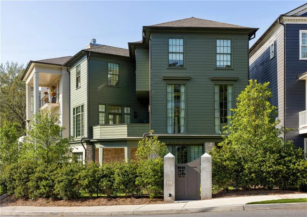 77 Delmont Drive Ne, Atlanta, Georgia 30305, 4 Bedrooms Bedrooms, ,4 BathroomsBathrooms,Residential,For Sale,77 Delmont Drive Ne,7588047