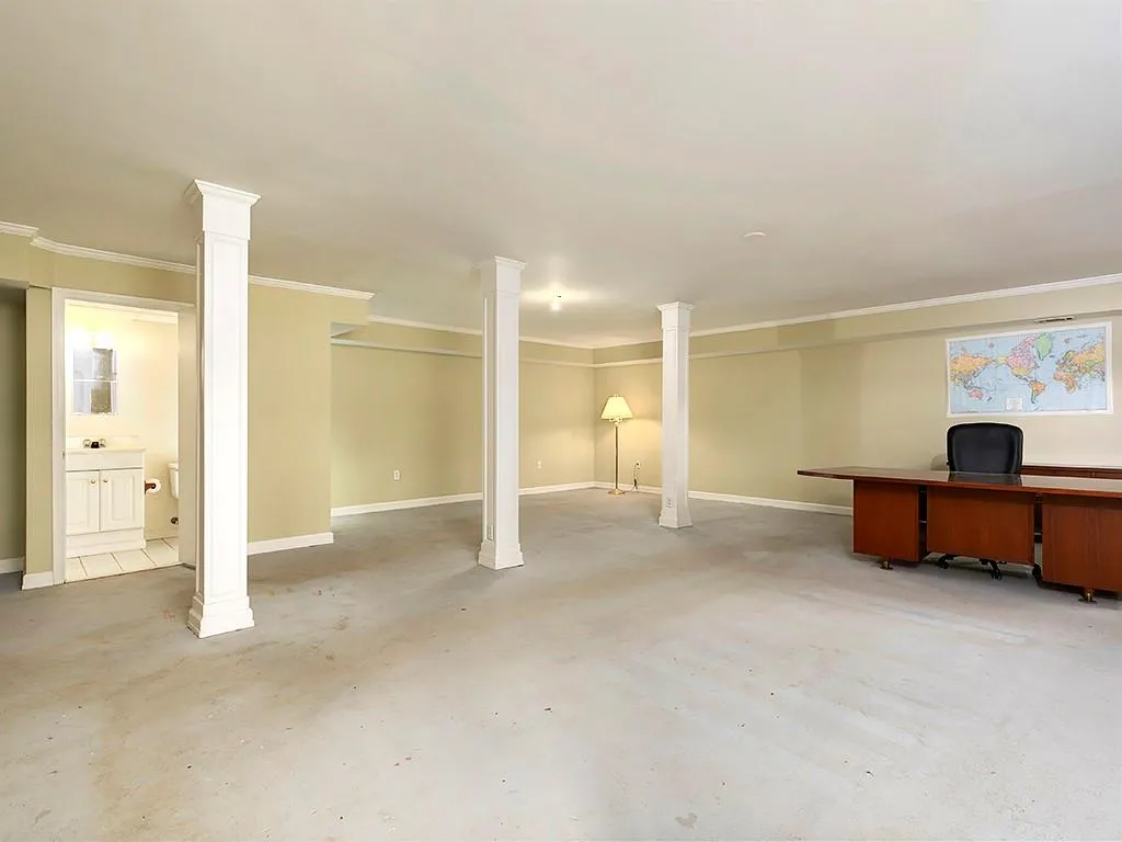 6618 Cherry Tree Lane, Sandy Springs, Georgia 30328, 4 Bedrooms Bedrooms, ,2 BathroomsBathrooms,Residential,Sold,6618 Cherry Tree Lane,7024649