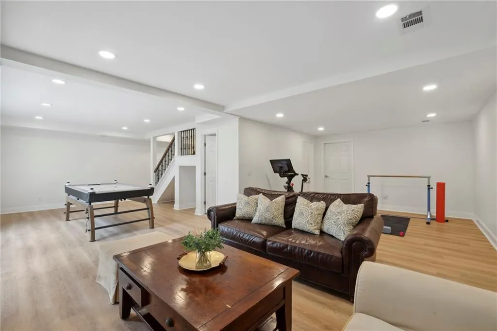 Georgia 30350, ,4 BathroomsBathrooms,Residential,Sold,7228550