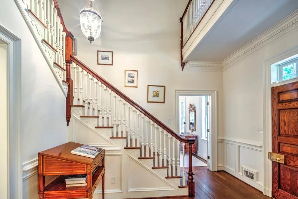 1725 Winterthur Close, Atlanta, Georgia 30328, 5 Bedrooms Bedrooms, ,5 BathroomsBathrooms,Residential,Sold,1725 Winterthur Close,5959949