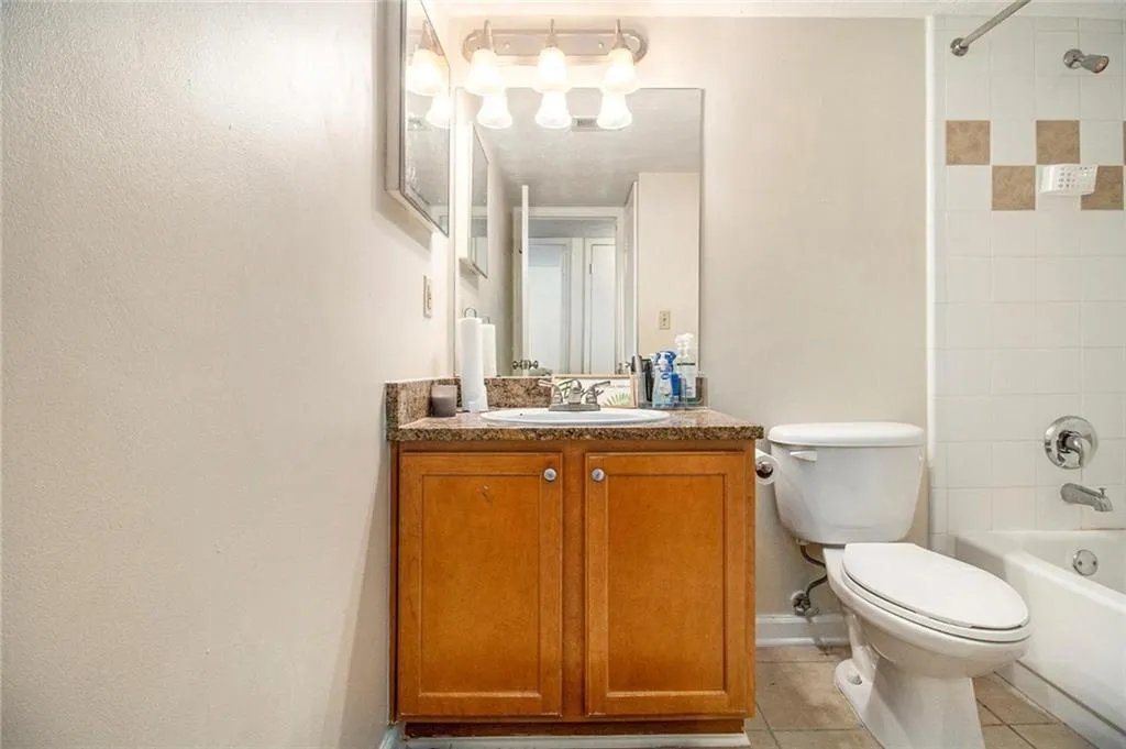 2955 Seven Pines Lane Unit 2, Atlanta, Georgia 30339, 2 Bedrooms Bedrooms, ,2 BathroomsBathrooms,Residential,For Sale,2955 Seven Pines Lane Unit 2,7621978