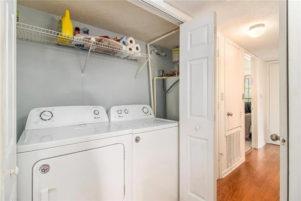 2955 Seven Pines Lane Unit 2, Atlanta, Georgia 30339, 2 Bedrooms Bedrooms, ,2 BathroomsBathrooms,Residential,For Sale,2955 Seven Pines Lane Unit 2,7621978