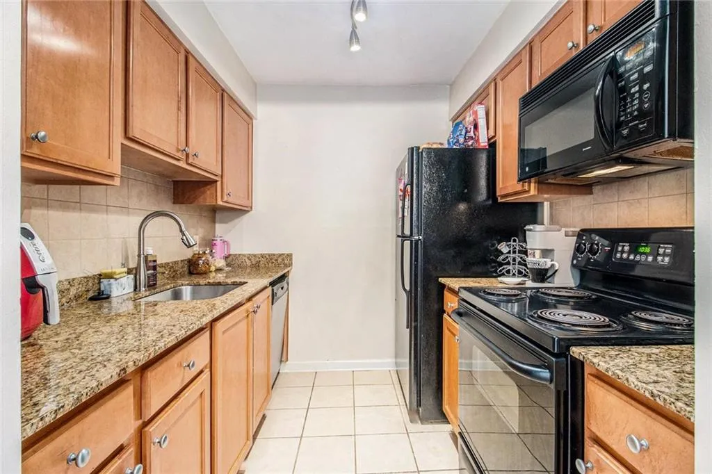 2955 Seven Pines Lane Unit 2, Atlanta, Georgia 30339, 2 Bedrooms Bedrooms, ,2 BathroomsBathrooms,Residential,For Sale,2955 Seven Pines Lane Unit 2,7621978