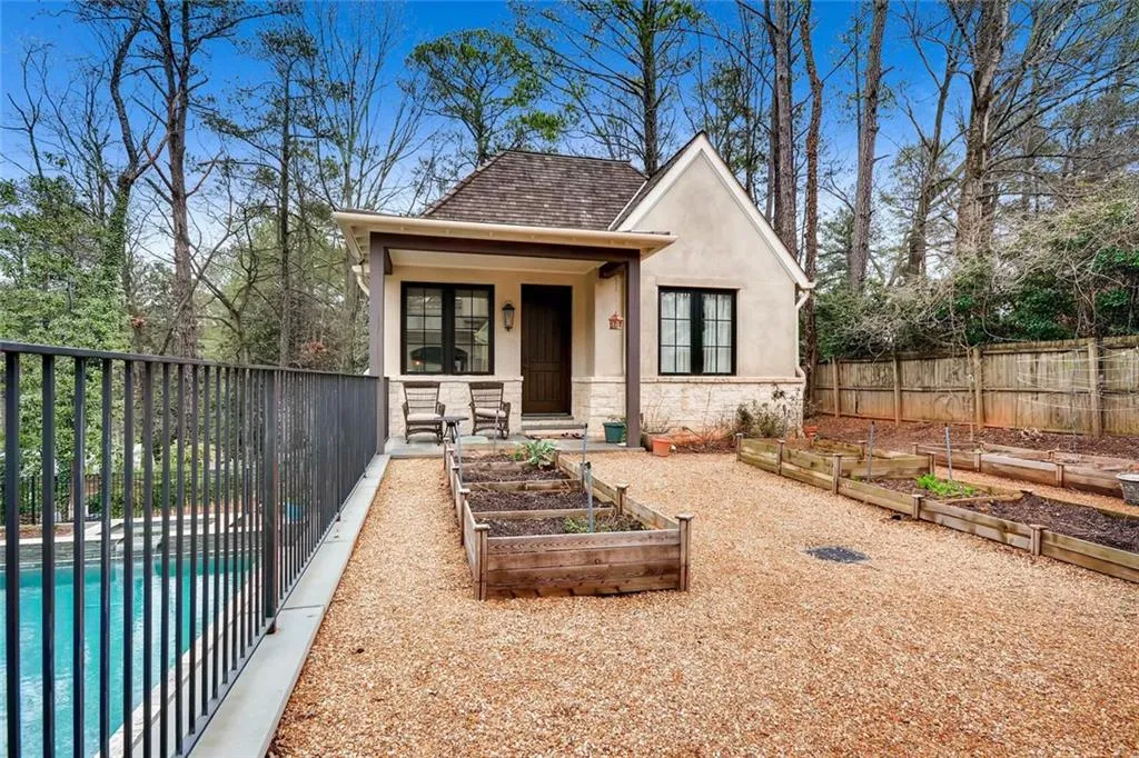 4763 Dudley Lane, Atlanta, Georgia 30327, 8 Bedrooms Bedrooms, ,8 BathroomsBathrooms,Residential,Sold,4763 Dudley Lane,5804341