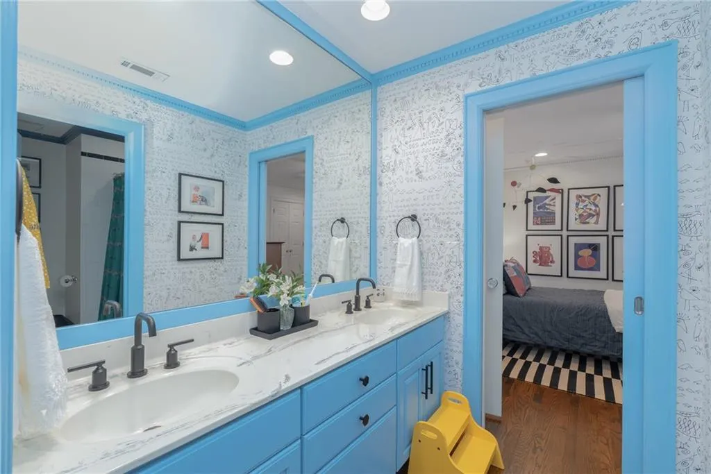 559 Spring Valley Road Nw, Atlanta, Georgia 30318, 6 Bedrooms Bedrooms, ,4 BathroomsBathrooms,Residential,For Sale,559 Spring Valley Road Nw,7675540