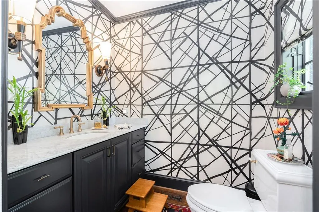 559 Spring Valley Road Nw, Atlanta, Georgia 30318, 6 Bedrooms Bedrooms, ,4 BathroomsBathrooms,Residential,For Sale,559 Spring Valley Road Nw,7675540