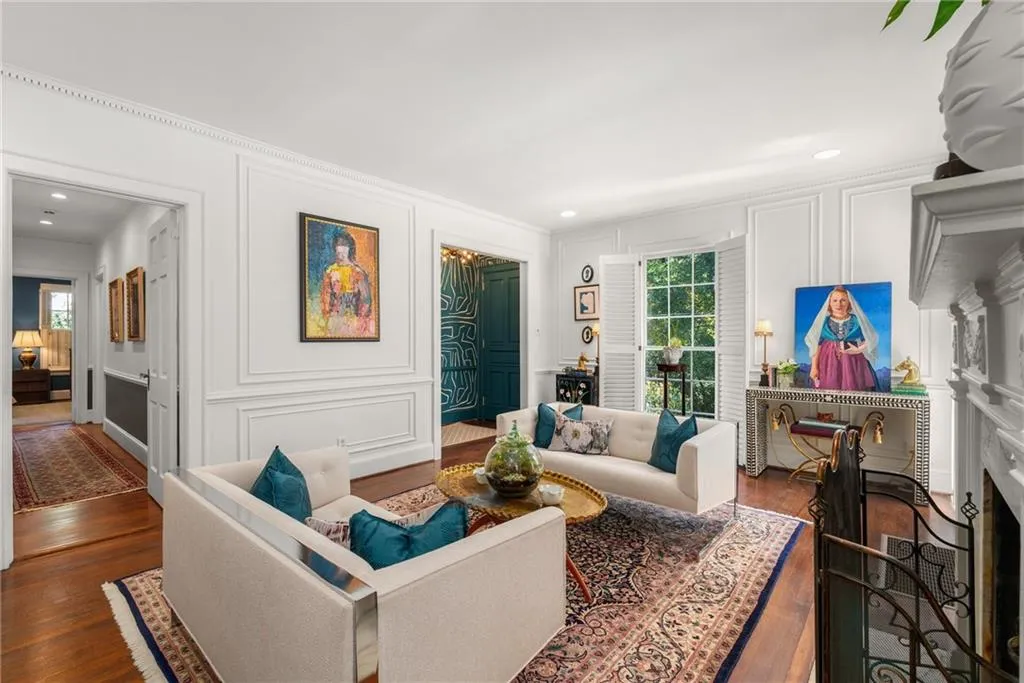 559 Spring Valley Road Nw, Atlanta, Georgia 30318, 6 Bedrooms Bedrooms, ,4 BathroomsBathrooms,Residential,For Sale,559 Spring Valley Road Nw,7675540