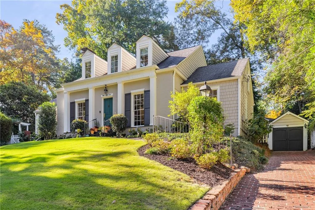 559 Spring Valley Road Nw, Atlanta, Georgia 30318, 6 Bedrooms Bedrooms, ,4 BathroomsBathrooms,Residential,For Sale,559 Spring Valley Road Nw,7675540