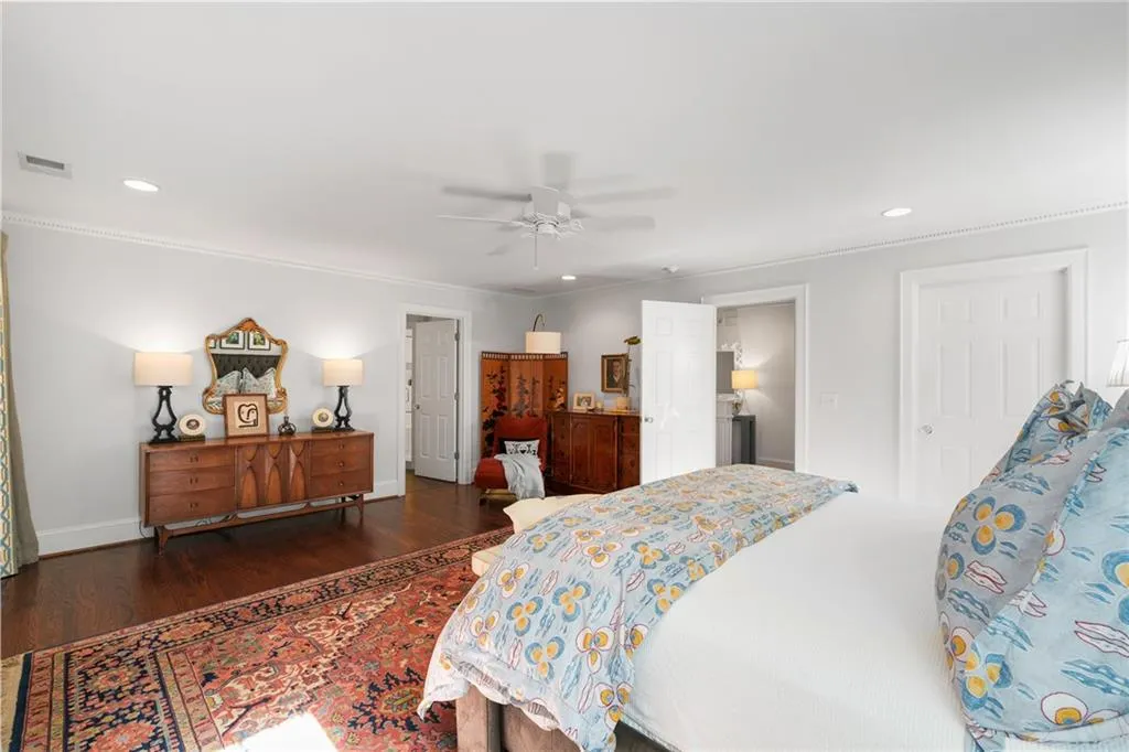 559 Spring Valley Road Nw, Atlanta, Georgia 30318, 6 Bedrooms Bedrooms, ,4 BathroomsBathrooms,Residential,For Sale,559 Spring Valley Road Nw,7675540