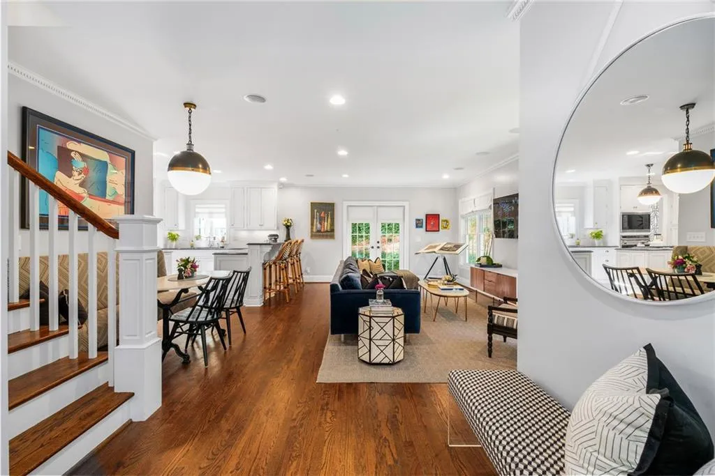 559 Spring Valley Road Nw, Atlanta, Georgia 30318, 6 Bedrooms Bedrooms, ,4 BathroomsBathrooms,Residential,For Sale,559 Spring Valley Road Nw,7675540