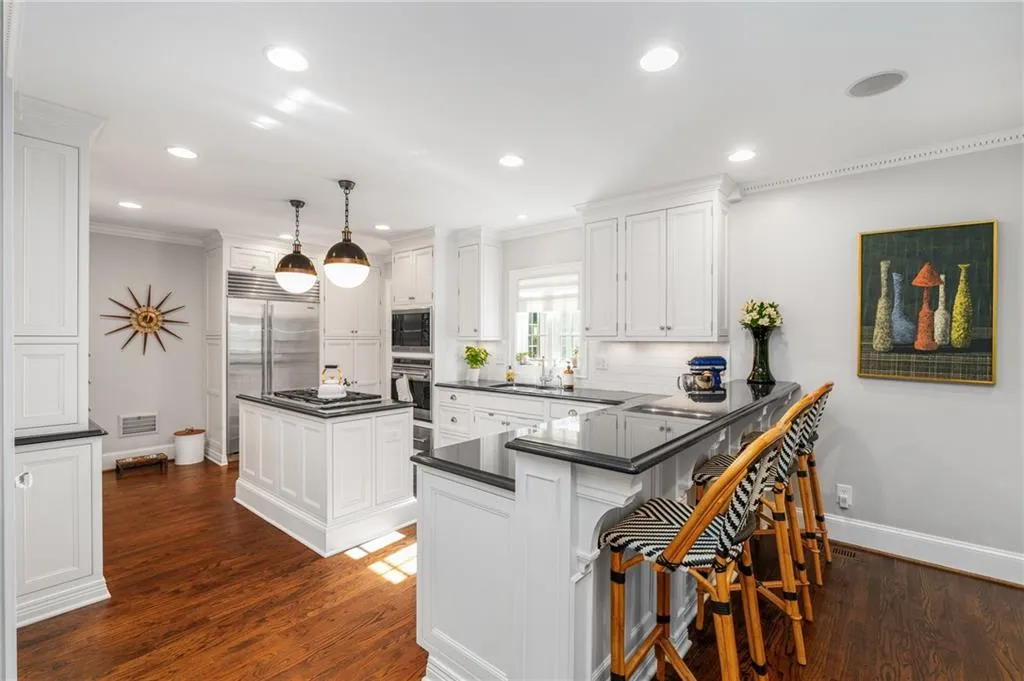 559 Spring Valley Road Nw, Atlanta, Georgia 30318, 6 Bedrooms Bedrooms, ,4 BathroomsBathrooms,Residential,For Sale,559 Spring Valley Road Nw,7675540