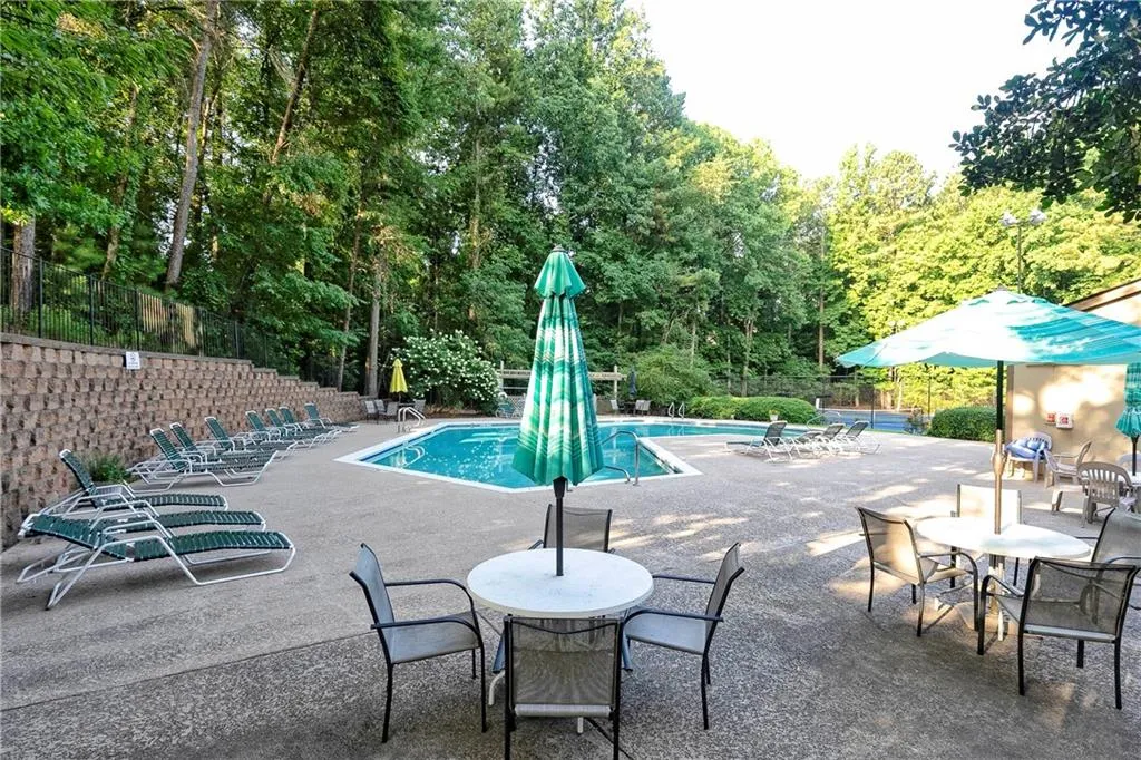 905 Woodcliff Drive, Atlanta, Georgia 30350, 2 Bedrooms Bedrooms, ,2 BathroomsBathrooms,Residential,Sold,905 Woodcliff Drive,7423629
