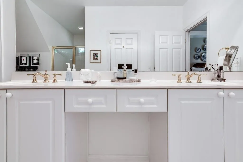 102 Brickstone Drive, Sandy Springs, Georgia 30339, 3 Bedrooms Bedrooms, ,2 BathroomsBathrooms,Residential,Sold,102 Brickstone Drive,6779181