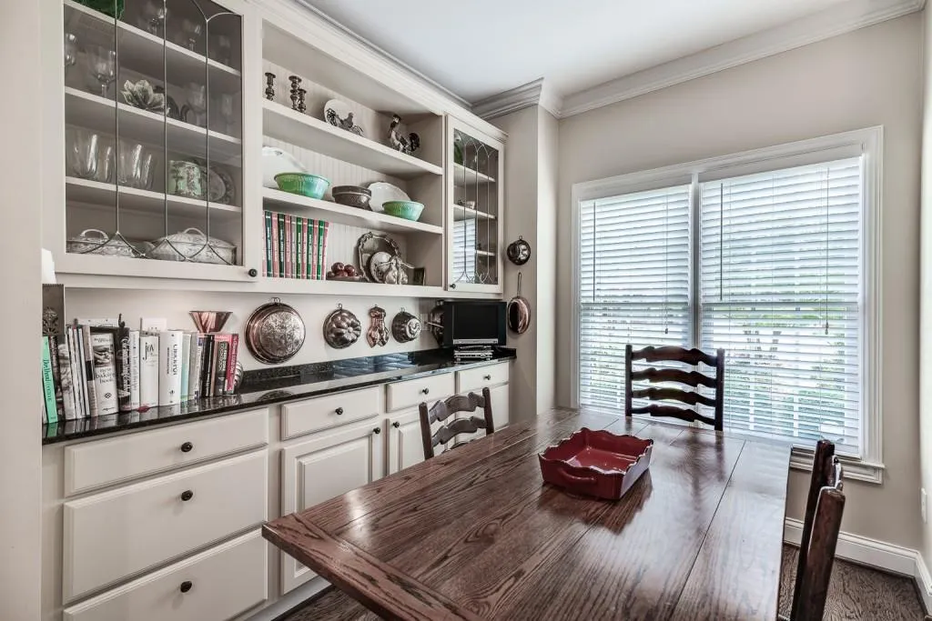 102 Brickstone Drive, Sandy Springs, Georgia 30339, 3 Bedrooms Bedrooms, ,2 BathroomsBathrooms,Residential,Sold,102 Brickstone Drive,6779181