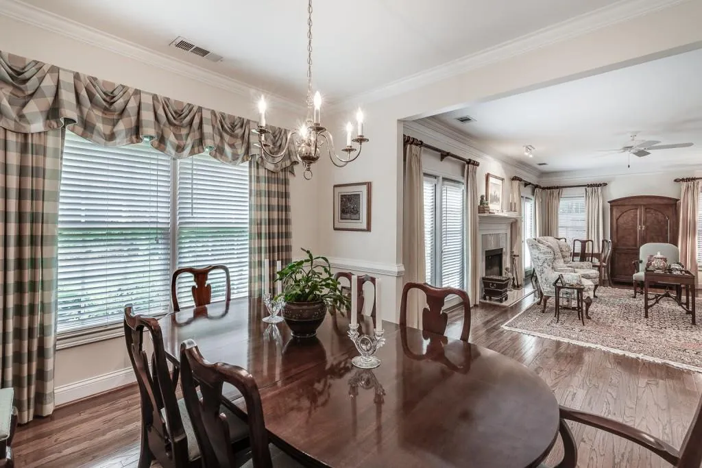 102 Brickstone Drive, Sandy Springs, Georgia 30339, 3 Bedrooms Bedrooms, ,2 BathroomsBathrooms,Residential,Sold,102 Brickstone Drive,6779181