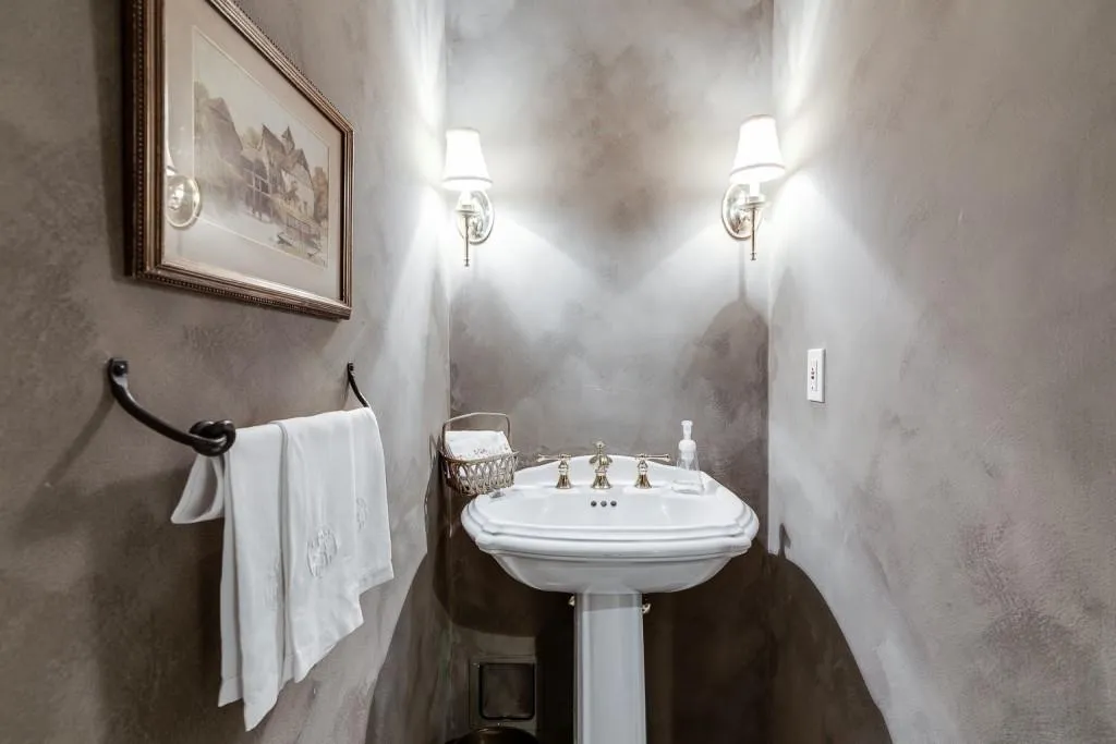 102 Brickstone Drive, Sandy Springs, Georgia 30339, 3 Bedrooms Bedrooms, ,2 BathroomsBathrooms,Residential,Sold,102 Brickstone Drive,6779181