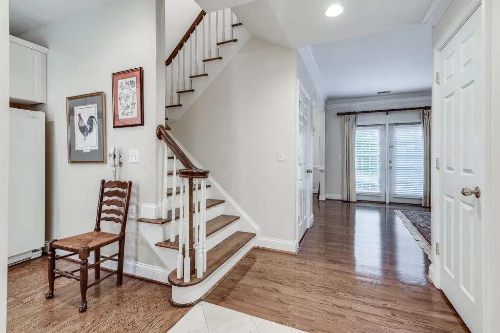 102 Brickstone Drive, Sandy Springs, Georgia 30339, 3 Bedrooms Bedrooms, ,2 BathroomsBathrooms,Residential,Sold,102 Brickstone Drive,6779181