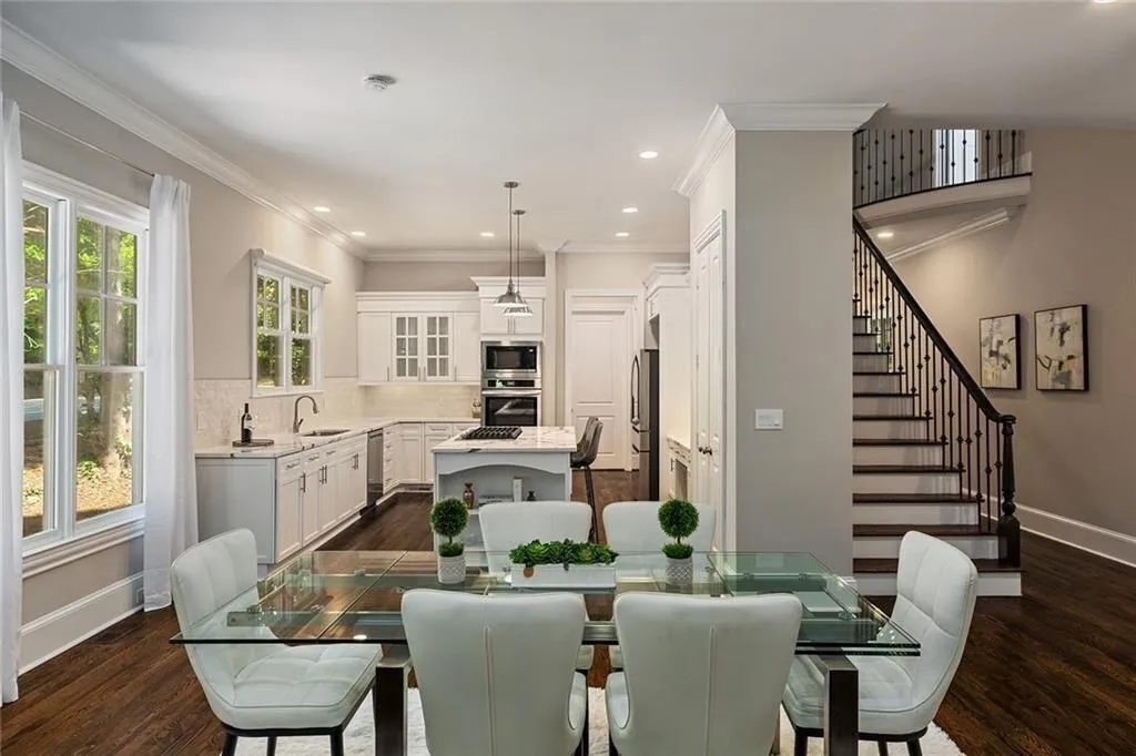 580 Cliftwood Court, Sandy Springs, Georgia 30328, 4 Bedrooms Bedrooms, ,4 BathroomsBathrooms,Residential,For Sale,580 Cliftwood Court,7575720