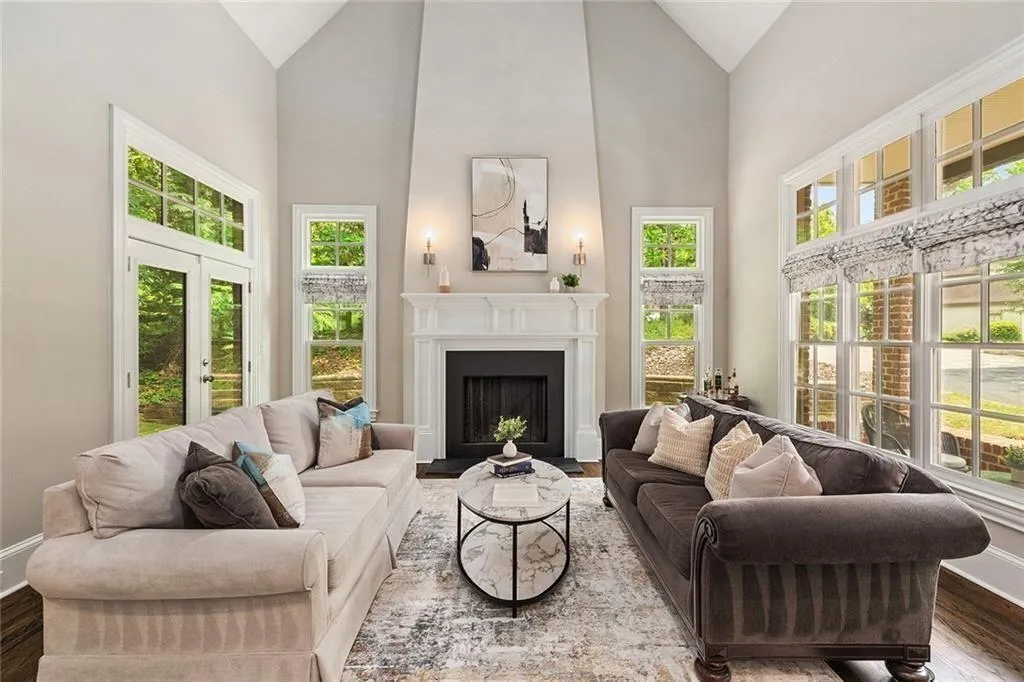 580 Cliftwood Court, Sandy Springs, Georgia 30328, 4 Bedrooms Bedrooms, ,4 BathroomsBathrooms,Residential,For Sale,580 Cliftwood Court,7575720