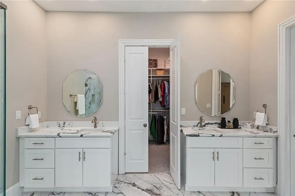 580 Cliftwood Court, Sandy Springs, Georgia 30328, 4 Bedrooms Bedrooms, ,4 BathroomsBathrooms,Residential,For Sale,580 Cliftwood Court,7575720