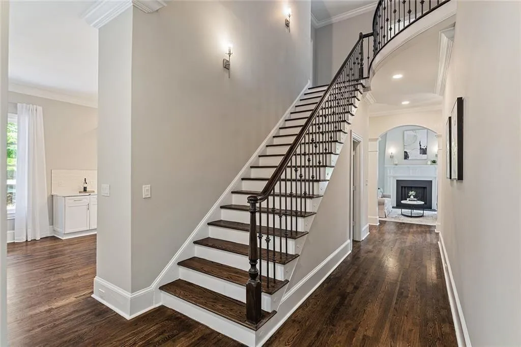580 Cliftwood Court, Sandy Springs, Georgia 30328, 4 Bedrooms Bedrooms, ,4 BathroomsBathrooms,Residential,For Sale,580 Cliftwood Court,7575720