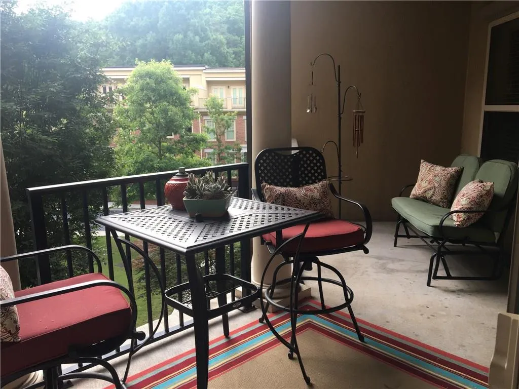 200 River Vista Drive Unit 420, Atlanta, Georgia 30339, 2 Bedrooms Bedrooms, ,2 BathroomsBathrooms,Residential,Sold,200 River Vista Drive Unit 420,6031232