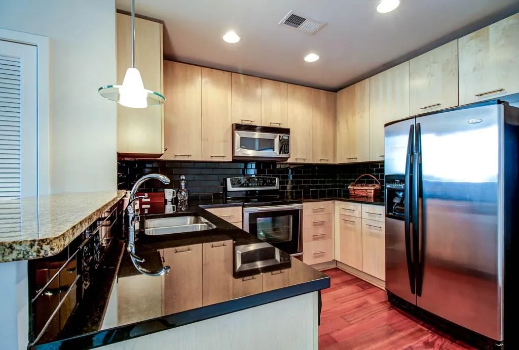 3324 Peachtree Road Ne Unit 2710, Atlanta, Georgia 30326, 1 Bedroom Bedrooms, ,1 BathroomBathrooms,Residential,Sold,3324 Peachtree Road Ne Unit 2710,5626695