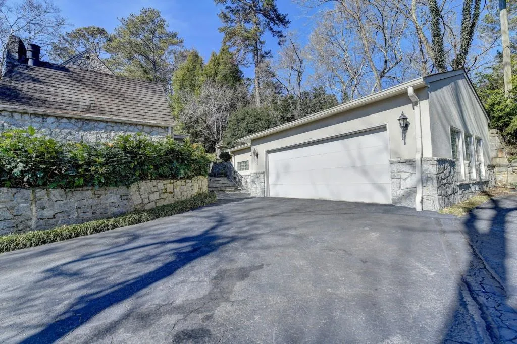 4867 Northland Drive, Atlanta, Georgia 30342, 5 Bedrooms Bedrooms, ,3 BathroomsBathrooms,Residential,Sold,4867 Northland Drive,6996065