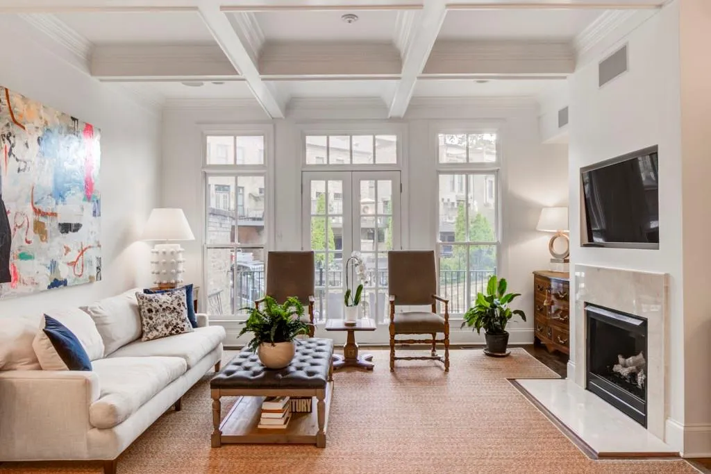 45 Honour Avenue Nw, Atlanta, Georgia 30305, 3 Bedrooms Bedrooms, ,3 BathroomsBathrooms,Residential,For Sale,45 Honour Avenue Nw,7644022