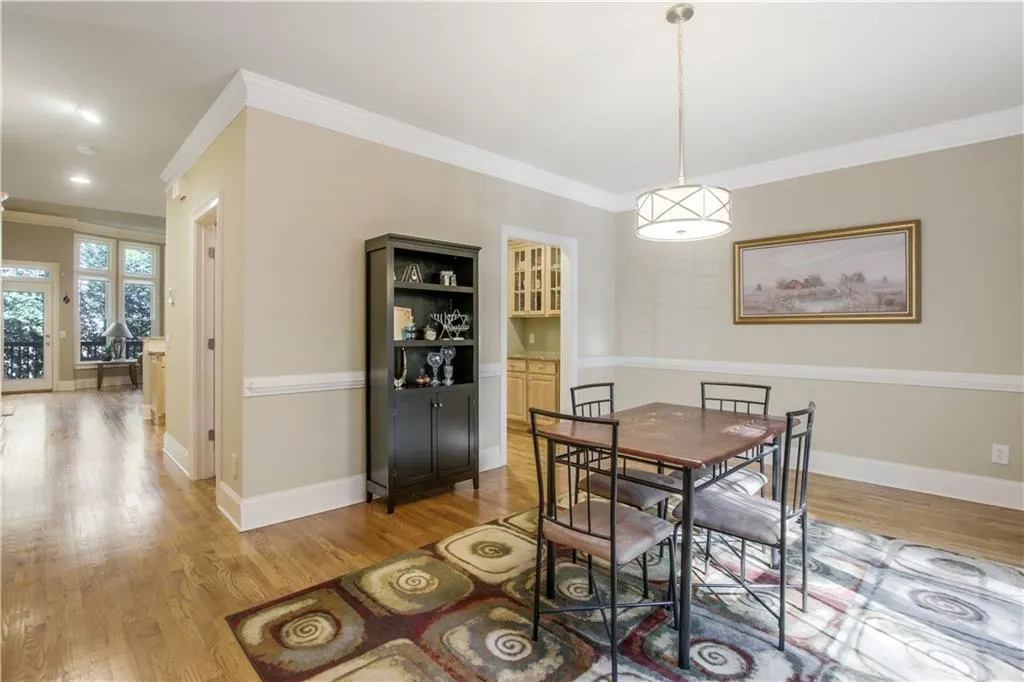 133 Chemin De Vie, Sandy Springs, Georgia 30342, 3 Bedrooms Bedrooms, ,3 BathroomsBathrooms,Residential,Sold,133 Chemin De Vie,6806930