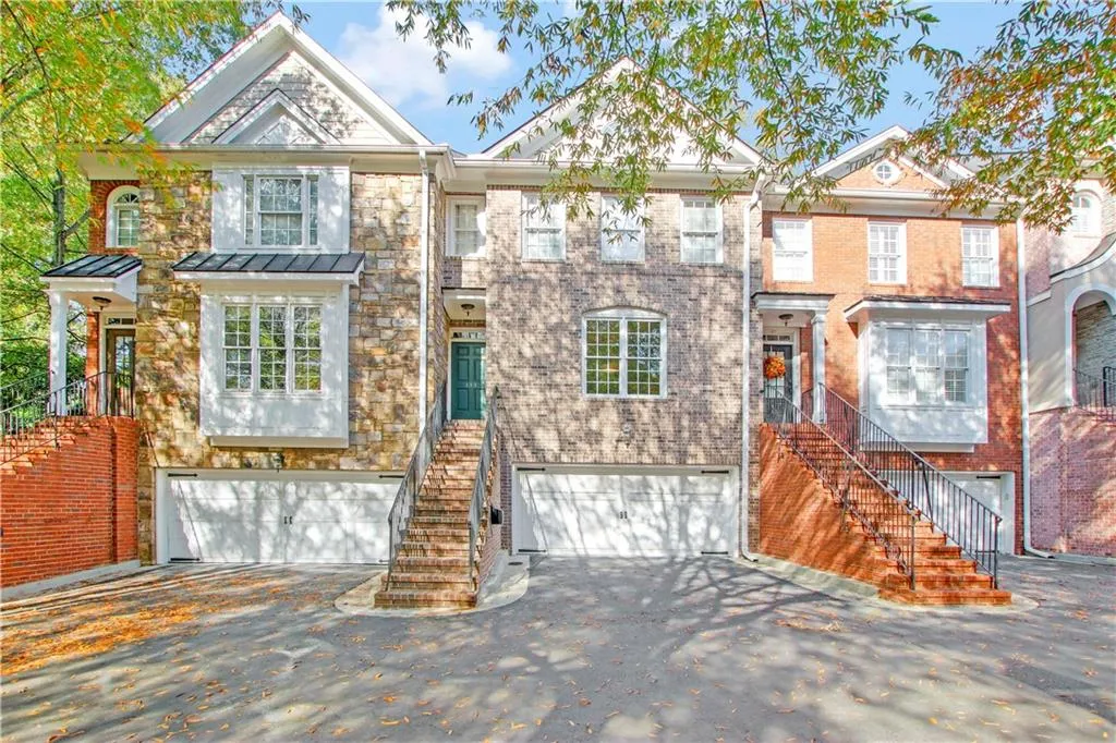 133 Chemin De Vie, Sandy Springs, Georgia 30342, 3 Bedrooms Bedrooms, ,3 BathroomsBathrooms,Residential,Sold,133 Chemin De Vie,6806930