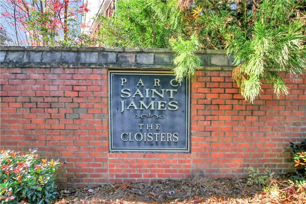 133 Chemin De Vie, Sandy Springs, Georgia 30342, 3 Bedrooms Bedrooms, ,3 BathroomsBathrooms,Residential,Sold,133 Chemin De Vie,6806930