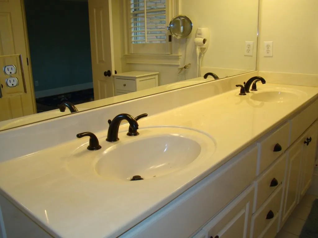 945 Roberts Landing Cove, Sandy Springs, Georgia 30350, 3 Bedrooms Bedrooms, ,3 BathroomsBathrooms,Residential,Sold,945 Roberts Landing Cove,5638000