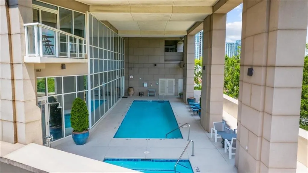 2881 Peachtree Road Ne Unit 1102, Atlanta, Georgia 30305, 2 Bedrooms Bedrooms, ,2 BathroomsBathrooms,Residential,For Sale,2881 Peachtree Road Ne Unit 1102,7574661