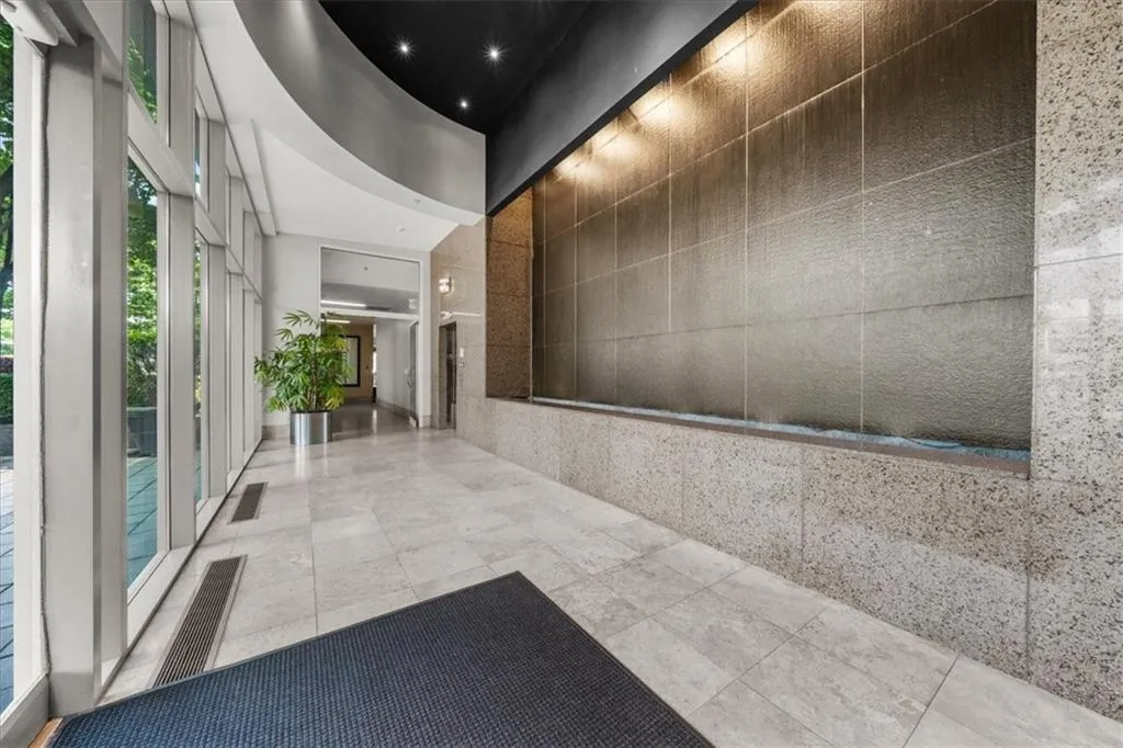 2881 Peachtree Road Ne Unit 1102, Atlanta, Georgia 30305, 2 Bedrooms Bedrooms, ,2 BathroomsBathrooms,Residential,For Sale,2881 Peachtree Road Ne Unit 1102,7574661