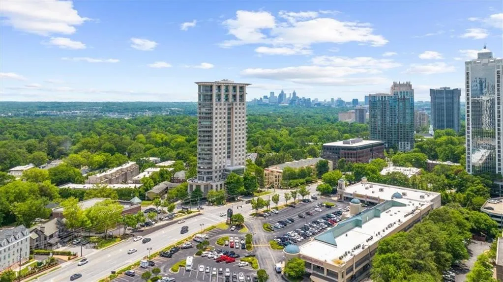 2881 Peachtree Road Ne Unit 1102, Atlanta, Georgia 30305, 2 Bedrooms Bedrooms, ,2 BathroomsBathrooms,Residential,For Sale,2881 Peachtree Road Ne Unit 1102,7574661