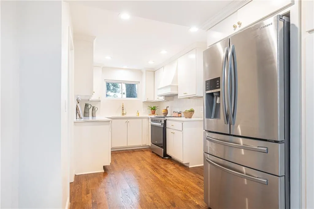 2891 Ridgemore Road Nw, Atlanta, Georgia 30318, 3 Bedrooms Bedrooms, ,3 BathroomsBathrooms,Residential,For Sale,2891 Ridgemore Road Nw,7650805