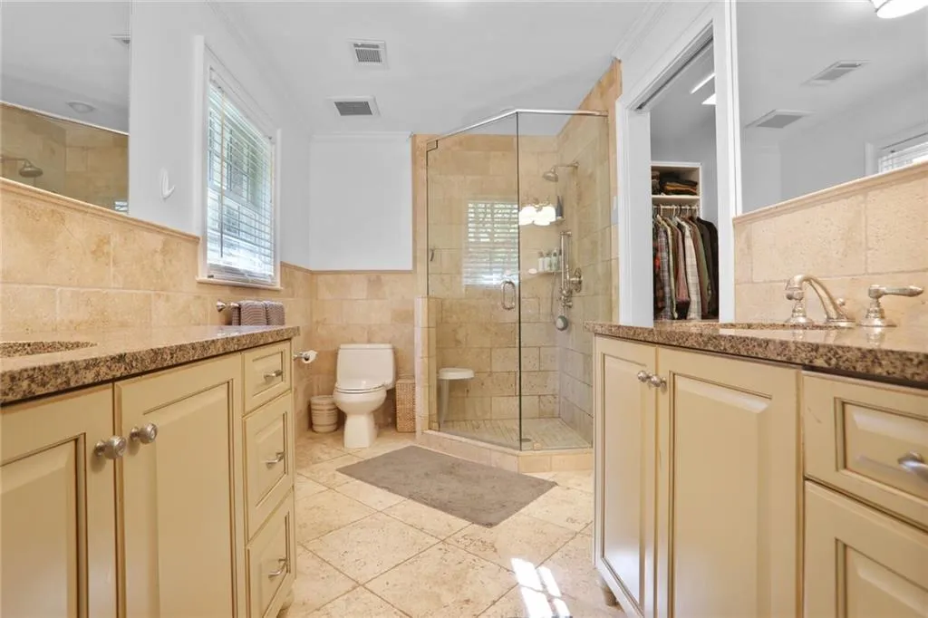 4554 Meadow Valley Drive, Atlanta, Georgia 30342, 4 Bedrooms Bedrooms, ,3 BathroomsBathrooms,Residential,Sold,4554 Meadow Valley Drive,7556183
