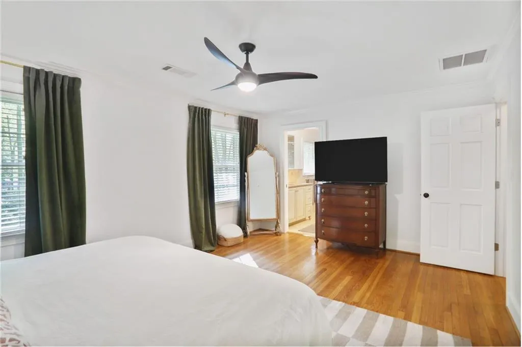 4554 Meadow Valley Drive, Atlanta, Georgia 30342, 4 Bedrooms Bedrooms, ,3 BathroomsBathrooms,Residential,Sold,4554 Meadow Valley Drive,7556183