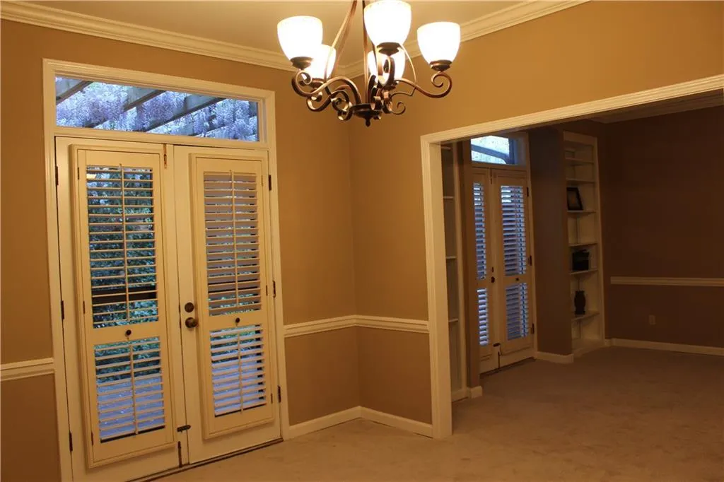 18 Willow Glen Ne Unit 18, Atlanta, Georgia 30342, 4 Bedrooms Bedrooms, ,3 BathroomsBathrooms,Residential,Sold,18 Willow Glen Ne Unit 18,5669993