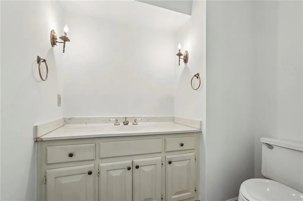 6757 Riverside Drive, Atlanta, Georgia 30328, 5 Bedrooms Bedrooms, ,4 BathroomsBathrooms,Residential,Sold,6757 Riverside Drive,7752144