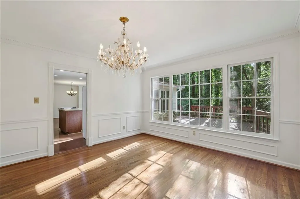 6757 Riverside Drive, Atlanta, Georgia 30328, 5 Bedrooms Bedrooms, ,4 BathroomsBathrooms,Residential,Sold,6757 Riverside Drive,7752144