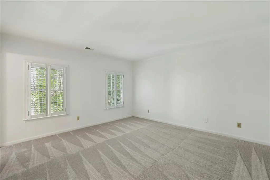 6757 Riverside Drive, Atlanta, Georgia 30328, 5 Bedrooms Bedrooms, ,4 BathroomsBathrooms,Residential,Sold,6757 Riverside Drive,7752144