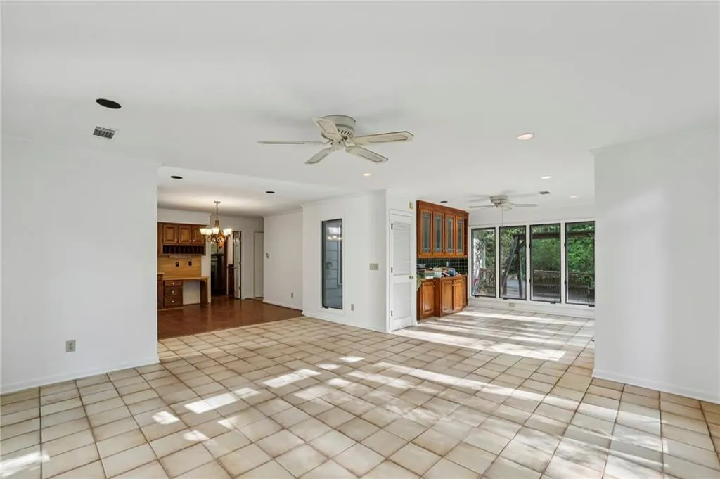 6757 Riverside Drive, Atlanta, Georgia 30328, 5 Bedrooms Bedrooms, ,4 BathroomsBathrooms,Residential,Sold,6757 Riverside Drive,7752144