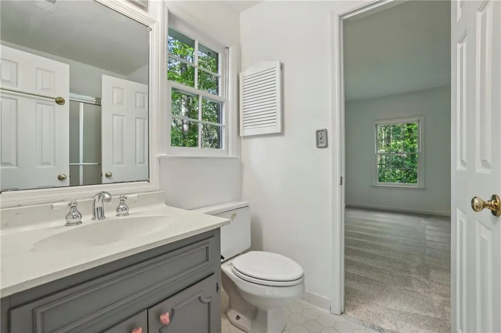 6757 Riverside Drive, Atlanta, Georgia 30328, 5 Bedrooms Bedrooms, ,4 BathroomsBathrooms,Residential,Sold,6757 Riverside Drive,7752144